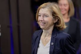 Défense française : une hausse de 1,6 milliard d'euros chaque année de 2019 à 2022