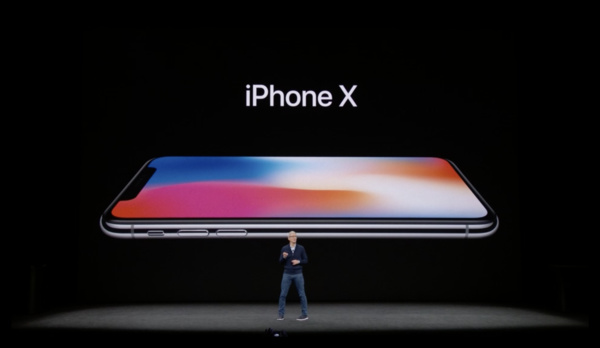 iPhoneX: avec les "super smartphones", les prix s'envolent