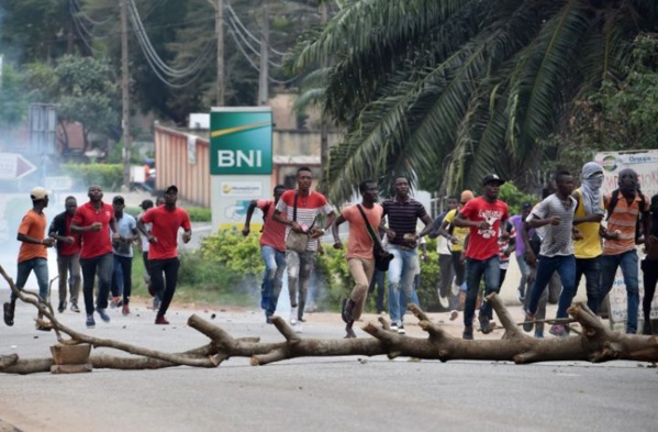 Nouveaux affrontements entre policiers et étudiants à Abidjan