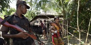 Rohingyas: Londres suspend son programme d'aide à l'armée birmane Rohingyas: Londres suspend son programme d'aide à l'armée birmane