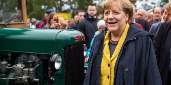 Législatives en Allemagne: "Merkel est fatiguée mais elle va gagner"