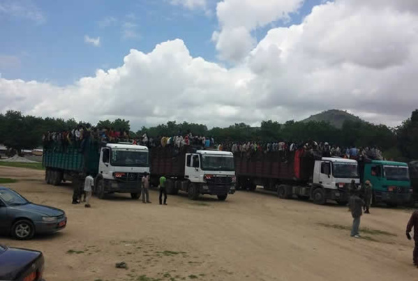 Boko Haram: le Cameroun accusé d'avoir expulsé 100.000 réfugiés nigérians Boko Haram: le Cameroun accusé d'avoir expulsé 100.000 réfugiés nigérians