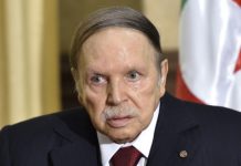 Algérie: Bouteflika exhorte la presse à "servir les intérêts" de la patrie