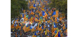 En Catalogne, les indépendantistes se préparent avant une semaine décisive En Catalogne, les indépendantistes se préparent avant une semaine décisive