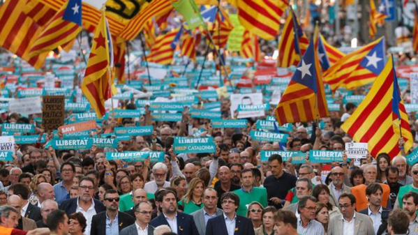 A deux jours d'une mise sous tutelle, le fil semble rompu entre Madrid et Barcelone