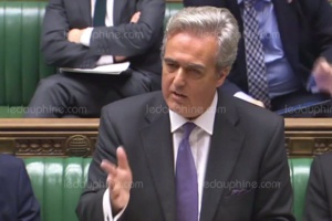 Scandales sexuels: un ministre britannique visé par une enquête, May veut des mesures au Parlement Scandales sexuels: un ministre britannique visé par une enquête, May veut des mesures au Parlement