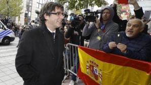 L'Espagne a émis un mandat d'arrêt à l'encontre de Puigdemont, selon son avocat L'Espagne a émis un mandat d'arrêt à l'encontre de Puigdemont, selon son avocat