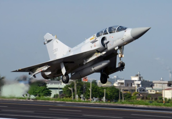 Taïwan cloue ses Mirage au sol après la disparition d'un avion Taïwan cloue ses Mirage au sol après la disparition d'un avion