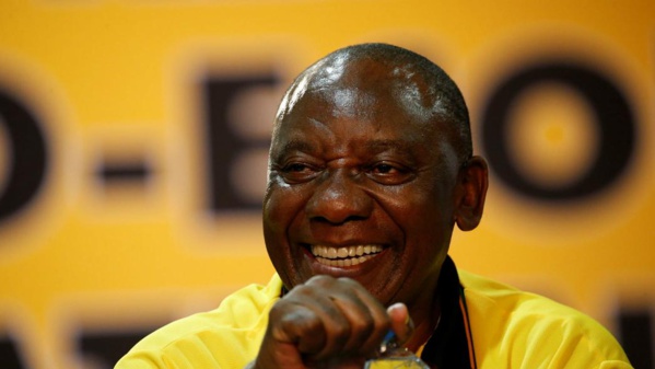 Afrique du Sud: Ramaphosa succède à Zuma à la tête de l'ANC Afrique du Sud: Ramaphosa succède à Zuma à la tête de l'ANC