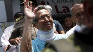 Grâce "humanitaire" pour l'ancien homme fort du Pérou Alberto Fujimori