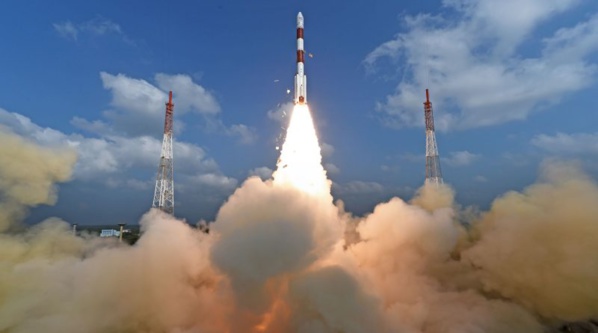 La Russie perd le contact avec le premier satellite angolais