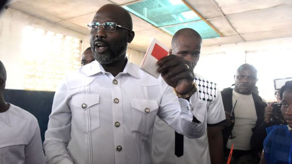 Monrovia exulte après la victoire de la légende du foot George Weah Monrovia exulte après la victoire de la légende du foot George Weah
