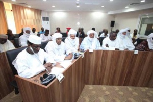 Mali: ex-rebelles, groupes progouvernementaux et opposition critiquent le pouvoir Mali: ex-rebelles, groupes progouvernementaux et opposition critiquent le pouvoir