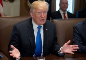 Trump dénonce un "livre bidon", ses proches saluent son "génie politique" Trump dénonce un "livre bidon", ses proches saluent son "génie politique"