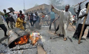 Nigeria: au moins 80 morts dans des violences intercommunautaires (secours) Nigeria: au moins 80 morts dans des violences intercommunautaires (secours)