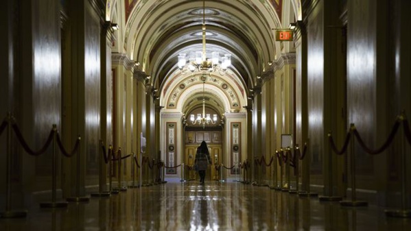 Un couloir vide du Capitole