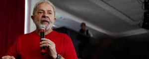 Lula adoubé par son parti pour la présidentielle au Brésil