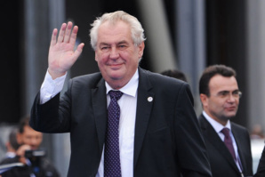Le président tchèque pro-russe Milos Zeman réélu Le président tchèque pro-russe Milos Zeman réélu