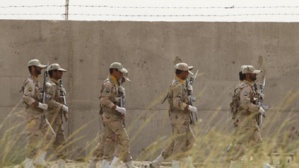 Iran: 16 membres de l'EI arrêtés, 3 militaires tués dans des affrontements Iran: 16 membres de l'EI arrêtés, 3 militaires tués dans des affrontements