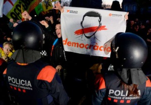 La crise catalane pourrait coûter à l'Espagne son statut de "démocratie pleine"