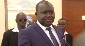 De la machette au ballon rond: un chef antibalaka à la CAF De la machette au ballon rond: un chef antibalaka à la CAF