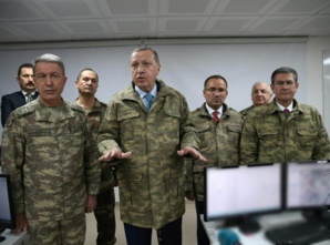 Syrie : 11 militaires turcs tués, le plus lourd bilan depuis le début de l'offensive contre une milice kurde Syrie : 11 militaires turcs tués, le plus lourd bilan depuis le début de l'offensive contre une milice kurde