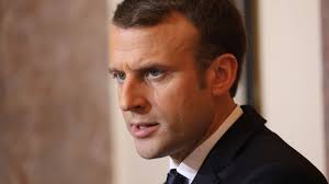 Protectionnisme des USA: l'UE doit "réagir rapidement", selon Macron