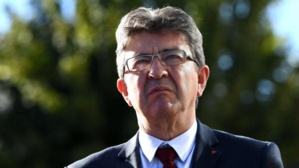 Mélenchon dénonce "le corporatisme le plus noir" dans les médias Mélenchon dénonce "le corporatisme le plus noir" dans les médias