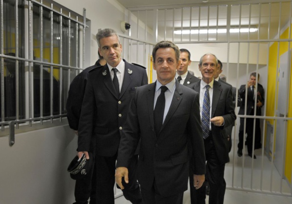 Nicolas Sarkozy inculpé pour corruption, financement illégal et recel de fonds publics libyens Nicolas Sarkozy inculpé pour corruption, financement illégal et recel de fonds publics libyens