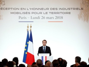 Macron appelle les industriels à réinvestir en France Macron appelle les industriels à réinvestir en France