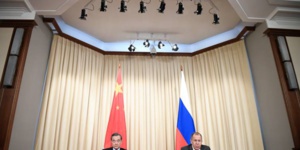 Commerce: Pékin appelle le monde à faire front face aux Etats-Unis Commerce: Pékin appelle le monde à faire front face aux Etats-Unis