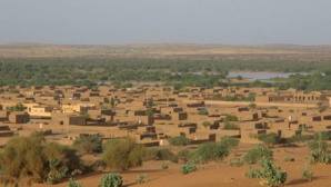 Mali: 14 "suspects terroristes" tués dans une "présumée tentative d'évasion" (armée) Mali: 14 "suspects terroristes" tués dans une "présumée tentative d'évasion" (armée)