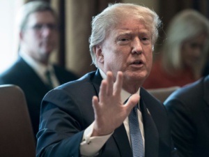 Syrie: Trump promet des "décisions majeures" après une attaque chimique présumée Syrie: Trump promet des "décisions majeures" après une attaque chimique présumée
