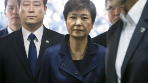 Condamnée, l'ex-présidente sud-coréenne renonce à faire appel