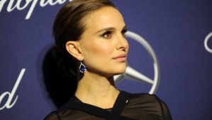 Natalie Portman n'ira pas recevoir un prix en Israël à cause d'évènements "pénibles" Natalie Portman n'ira pas recevoir un prix en Israël à cause d'évènements "pénibles"