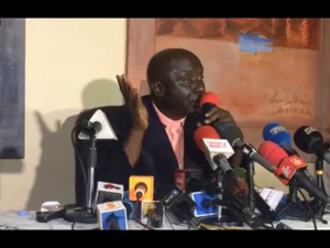 Idrissa Seck: la fourgonnette, le commissaire de police et la protection contre le gaz lacrymogène