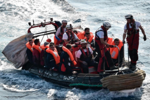 Méditerranée: 73 migrants secourus par l'Aquarius Méditerranée: 73 migrants secourus par l'Aquarius