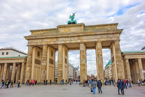Porte de Brandebourg, lieu d'arrivée de la manifestation anti-raciste