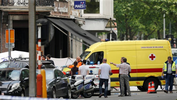 Attaque probablement terroriste à Liège, quatre morts dont l'agresseur Attaque probablement terroriste à Liège, quatre morts dont l'agresseur