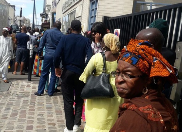 Les migrants sénégalais transfèrent en moyenne 930 milliards FCFA par an Les migrants sénégalais transfèrent en moyenne 930 milliards FCFA par an