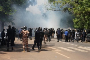 Manifestation réprimée au Mali: l'opposition s'indigne, l'ONU "préoccupée" Manifestation réprimée au Mali: l'opposition s'indigne, l'ONU "préoccupée"