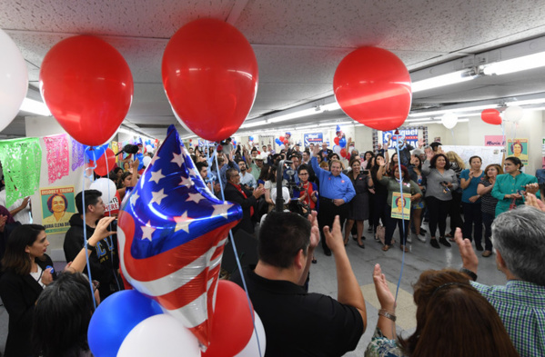 Les démocrates américains esquivent le piège de la Californie, le Congrès en vue Les démocrates américains esquivent le piège de la Californie, le Congrès en vue