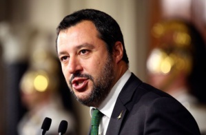 Le ministre italien Salvini appelle la France à accueillir plus de migrants Le ministre italien Salvini appelle la France à accueillir plus de migrants