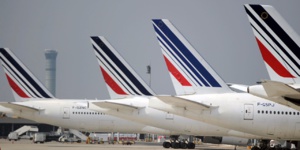Les syndicats d'Air France lèvent leur préavis de grève, sauf les pilotes du Spaf