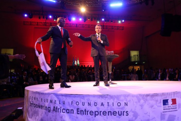 Macron appelle à Lagos les Africains "à réussir en Afrique"