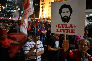 Brésil: une cour d'appel ordonne la libération de l'ex-président Lula Brésil: une cour d'appel ordonne la libération de l'ex-président Lula