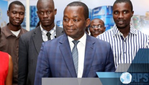 Auchan dégage : Monsieur le ministre du Commerce, c’est vous qui n’avez aucune vision Auchan dégage : Monsieur le ministre du Commerce, c’est vous qui n’avez aucune vision