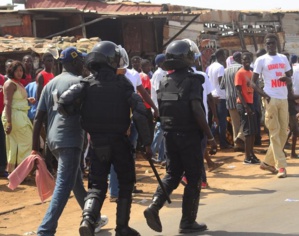 Violences de la police et de la gendarmerie : Exigeons JUSTICE et disons « Plus jamais ça ! » (communiqué) Violences de la police et de la gendarmerie : Exigeons JUSTICE et disons « Plus jamais ça ! » (communiqué)