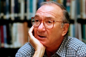 Mort du prolifique dramaturge américain Neil Simon à 91 ans Mort du prolifique dramaturge américain Neil Simon à 91 ans