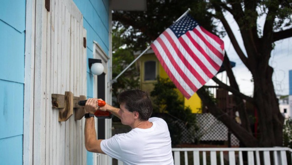 La côte est des Etats-Unis américaine fuit l'ouragan Florence La côte est des Etats-Unis américaine fuit l'ouragan Florence